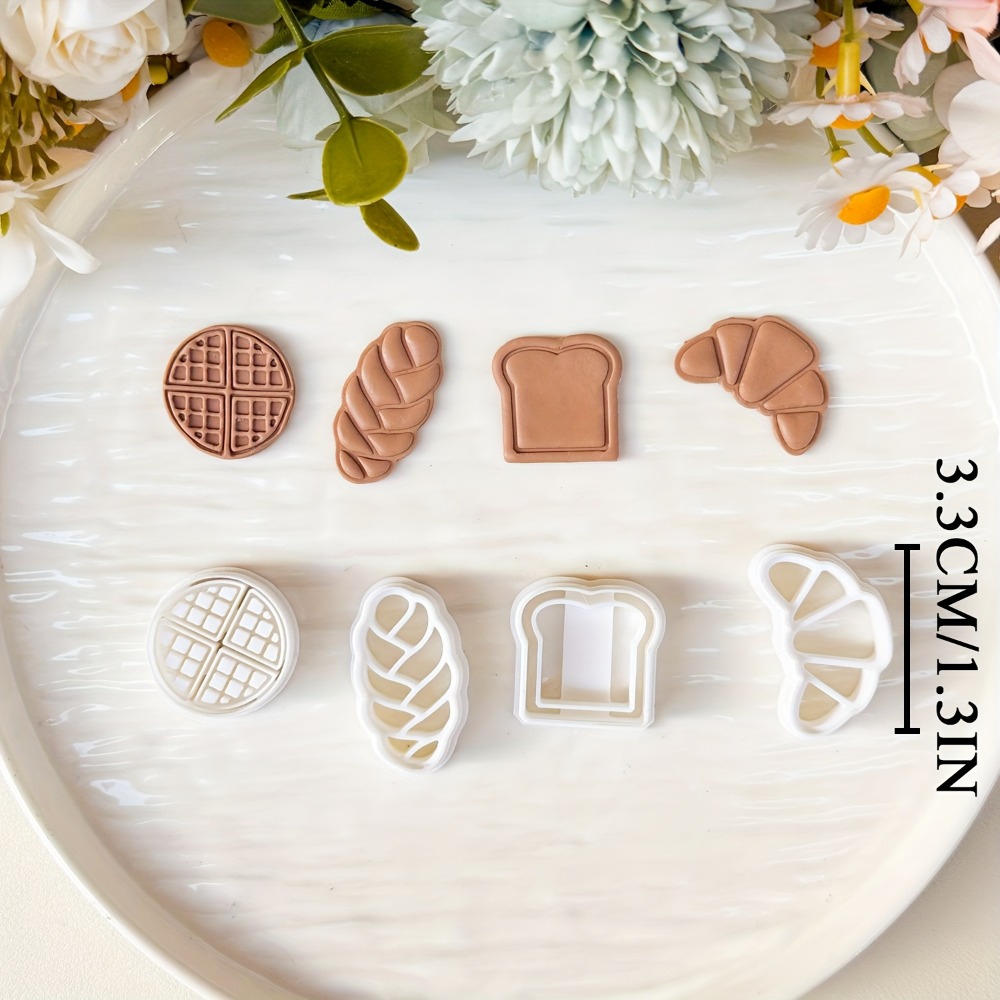 4個入りパン型クッキーカッターセット、クロワッサン、トースト - Cookies Pack のレビューと価格
